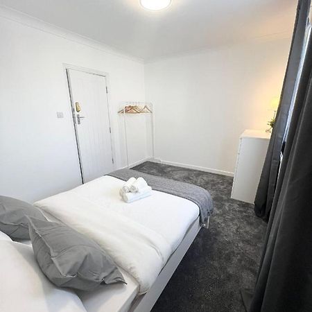 Stunning Flat In Greater London Hotell Exteriör bild