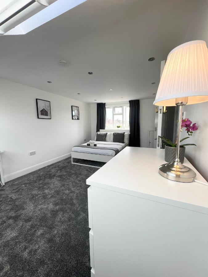 Stunning Flat In Greater London Hotell Exteriör bild