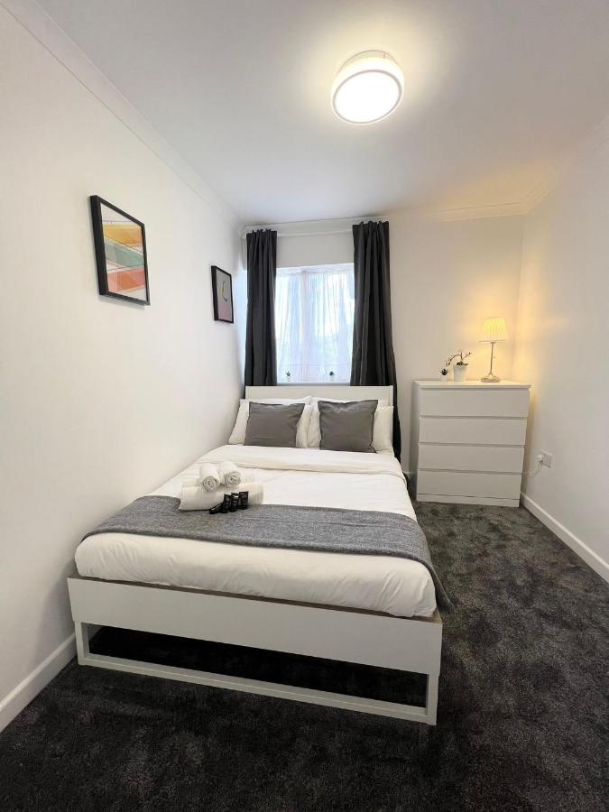 Stunning Flat In Greater London Hotell Exteriör bild